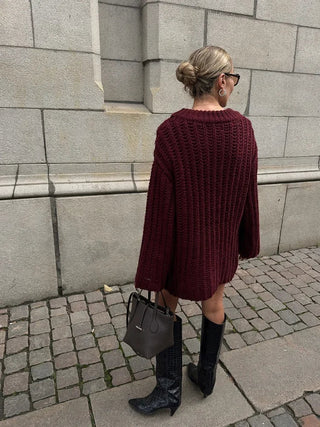 KIRSTIN | Oversized Gebreide Truijurk met Ruwe Steek